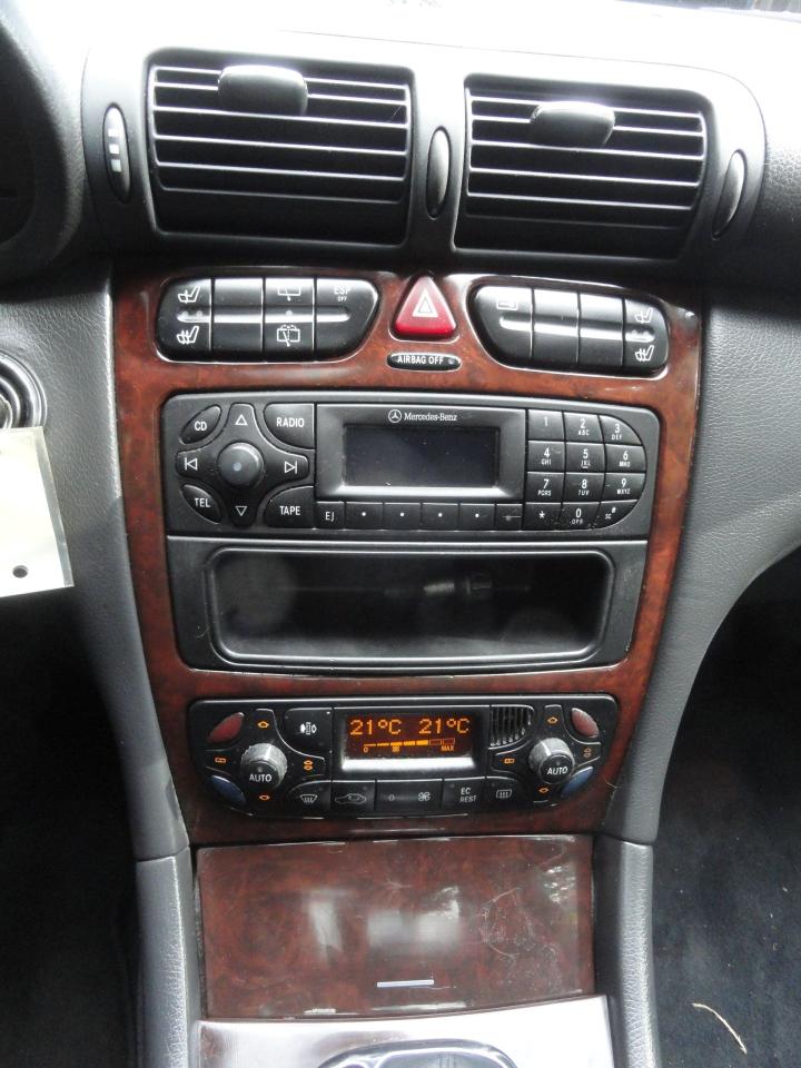 2002 Mercedes-Benz C320 STATION WAGEN DOCUMENTATION FEE $ 195.00 - Photo #27