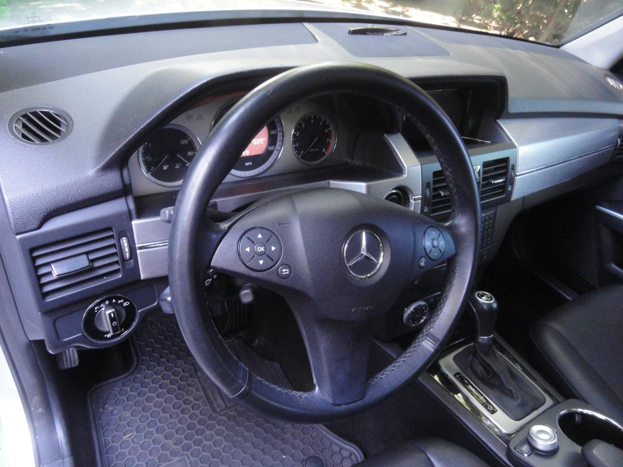 2010 Mercedes-Benz GLK350 DOCUMENTATION FEE $ 195.00 - Photo #21