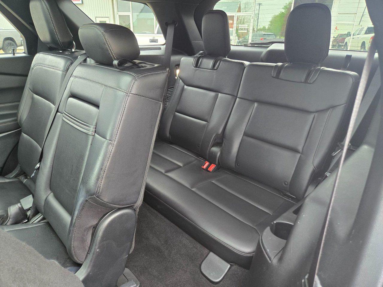 2020 Ford Explorer XLT - Photo #25