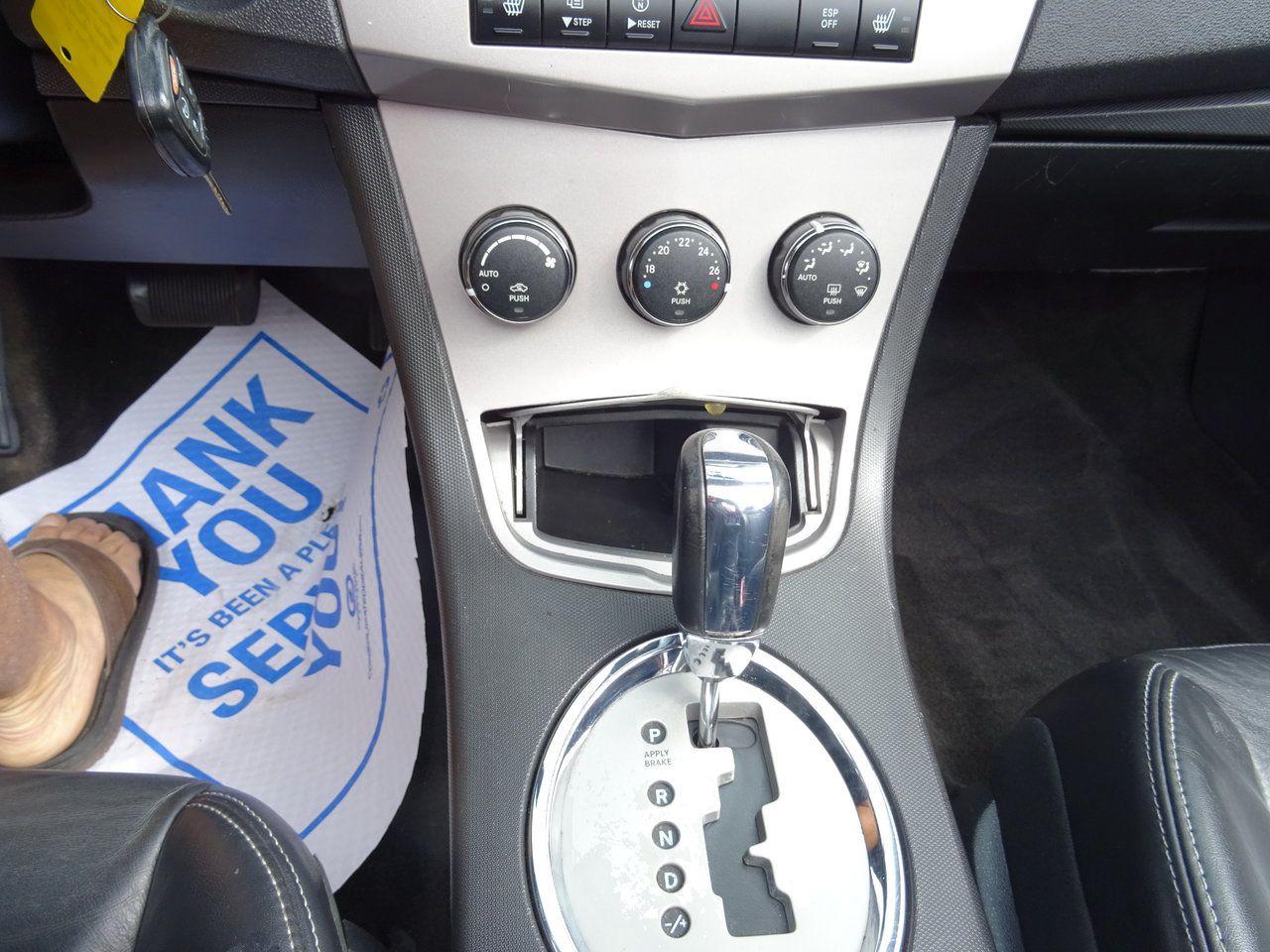 2009 Chrysler Sebring Limited  - Photo #14