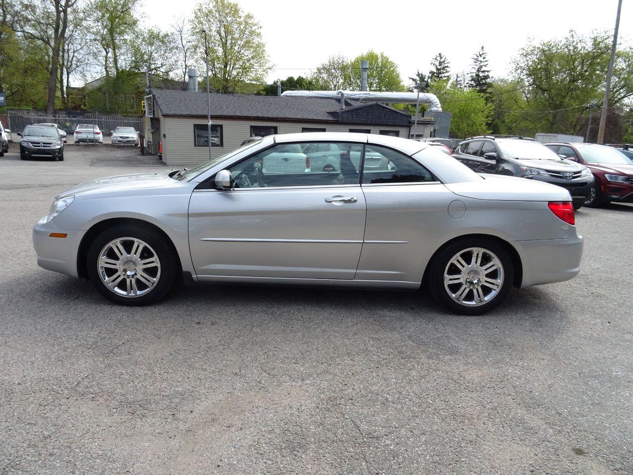 2009 Chrysler Sebring Limited  - Photo #10