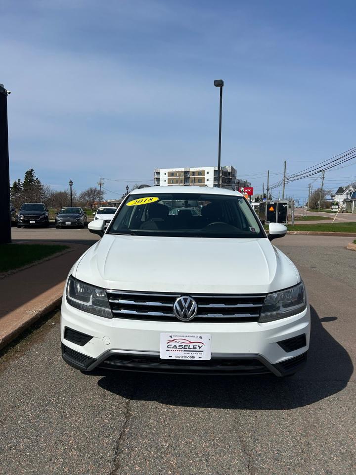 2018 Volkswagen Tiguan Trendline - Photo #2