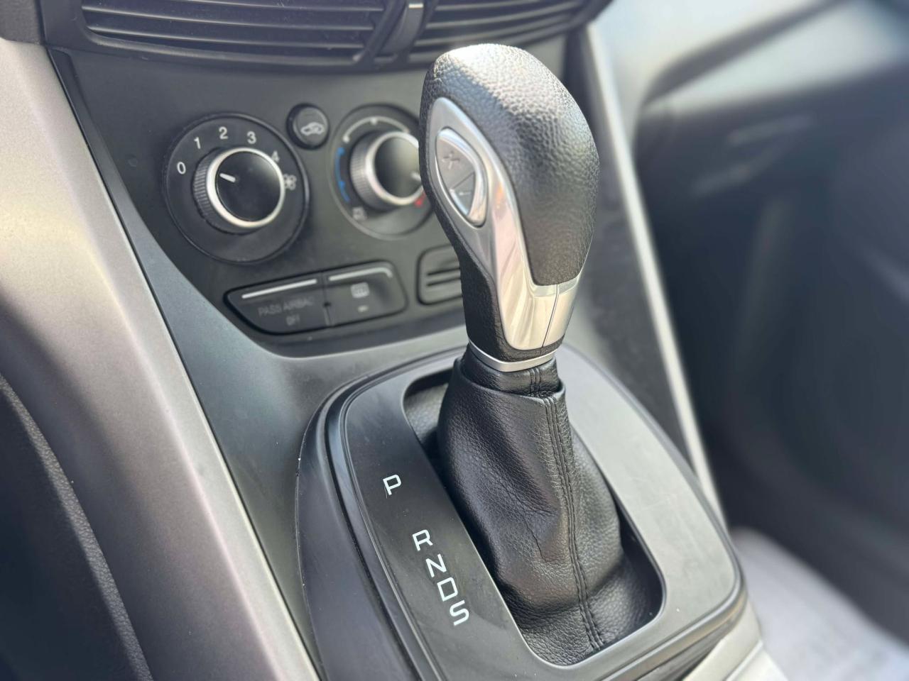 2014 Ford Escape SE - Photo #23