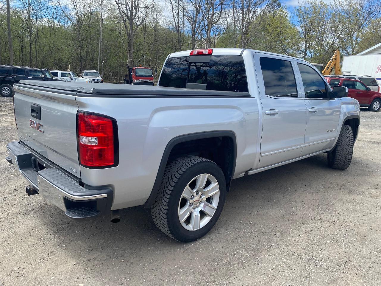 2018 GMC Sierra 1500 4WD CREW CAB 143.5" SLE - Photo #6