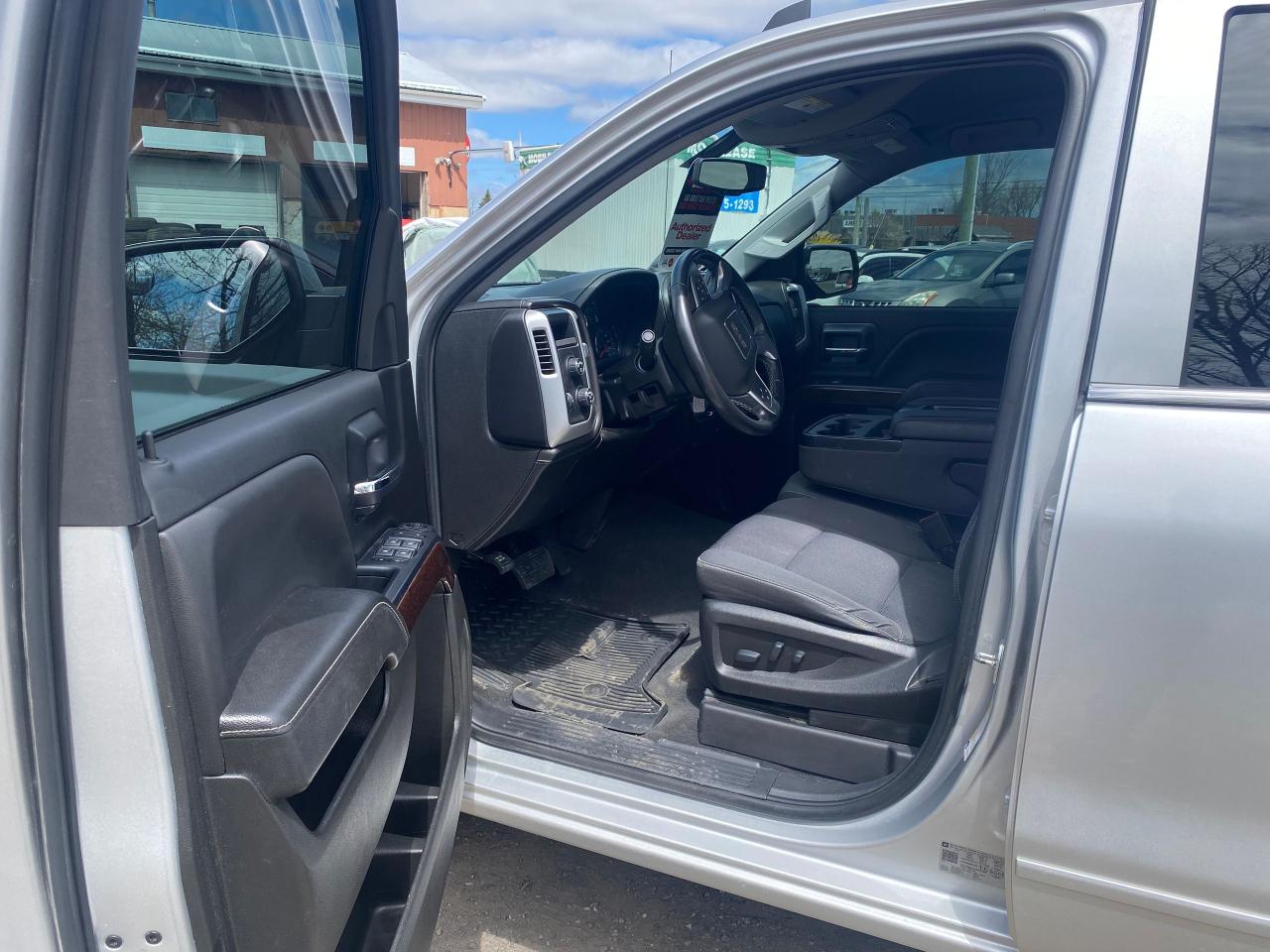 2018 GMC Sierra 1500 4WD CREW CAB 143.5" SLE - Photo #11