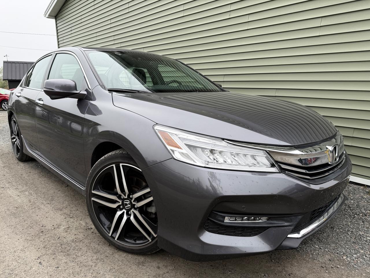 Used 2017 Honda Accord 4dr V6 Auto Touring for sale in Hilden, NS