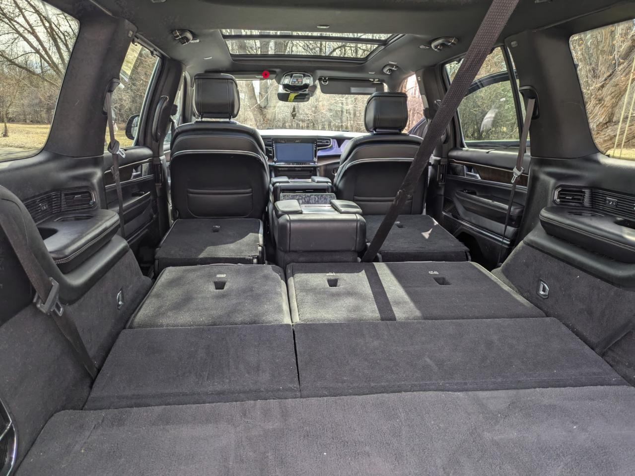 2022 Jeep Grand Wagoneer  - Photo #15