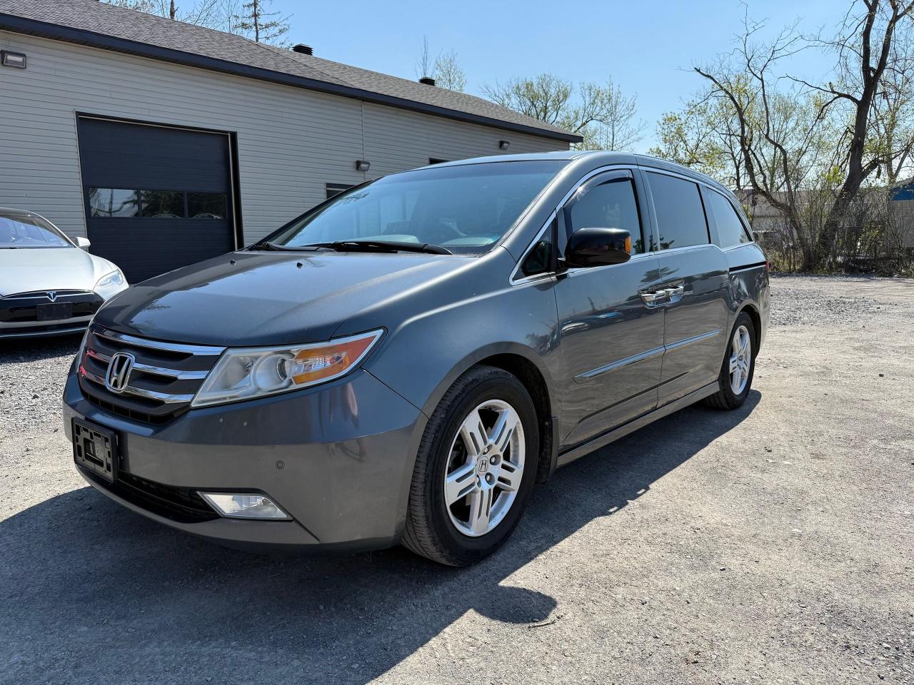 Used 2012 Honda Odyssey 4DR WGN TOURING W/RES & NAVI for sale in Ottawa, ON