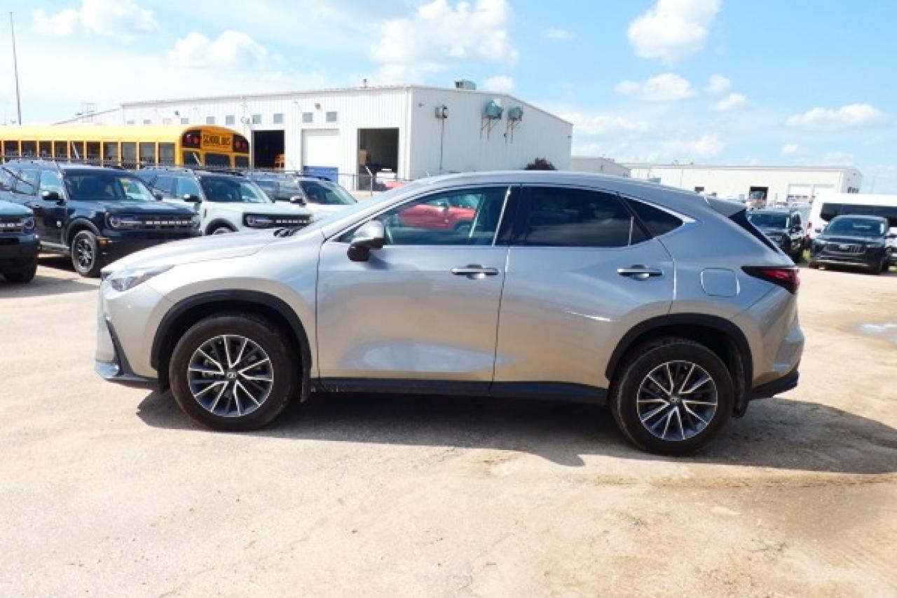 2022 Lexus NX 250 AWD w/Htd Leather, Nav ready, BUC