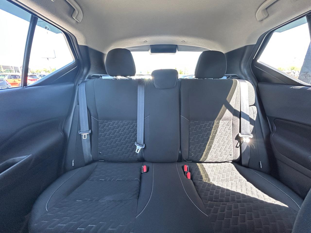 2021 Nissan Kicks SV FWD - Photo #10
