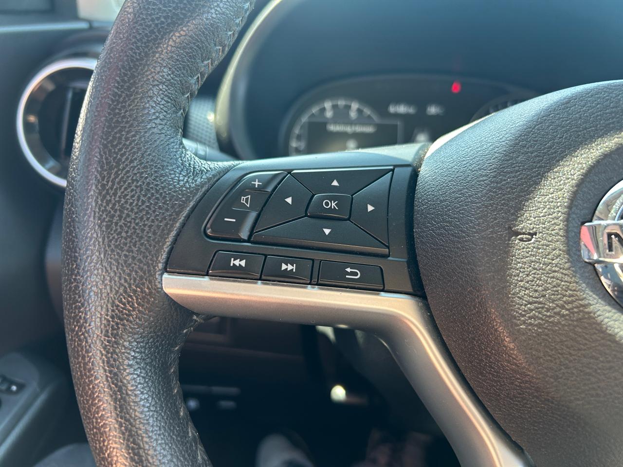 2021 Nissan Kicks SV FWD - Photo #8