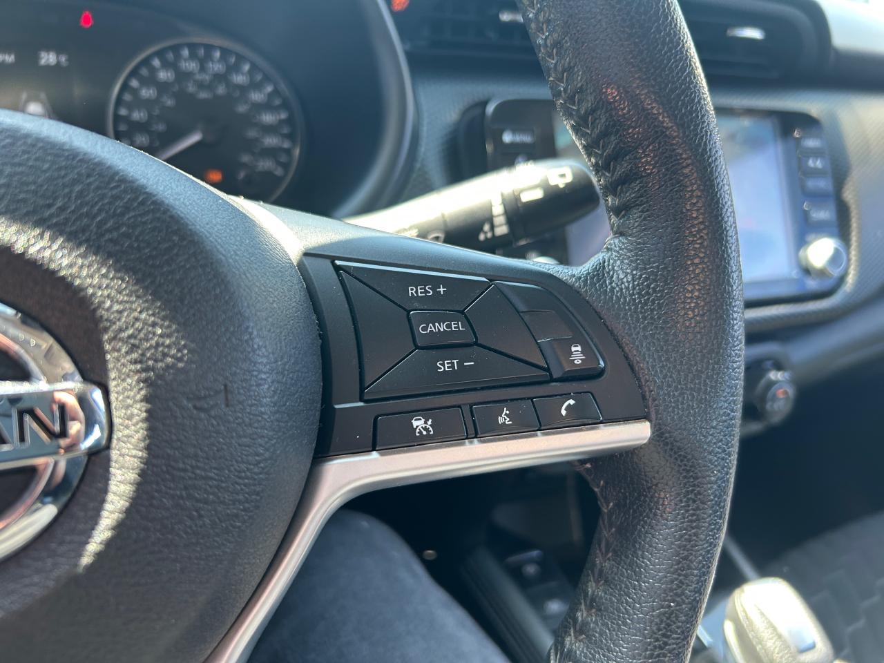 2021 Nissan Kicks SV FWD - Photo #11