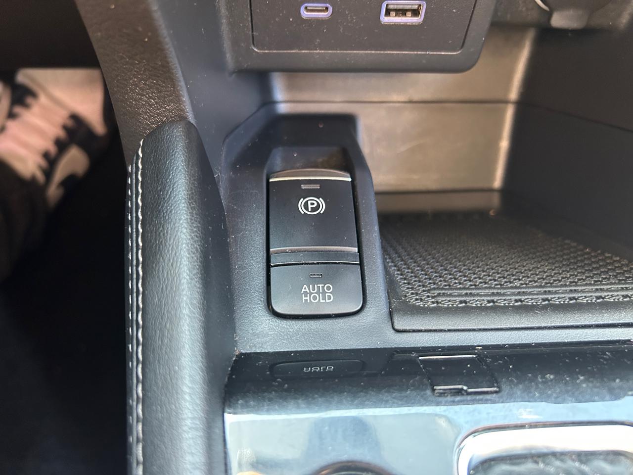 2021 Nissan Kicks SV FWD - Photo #12