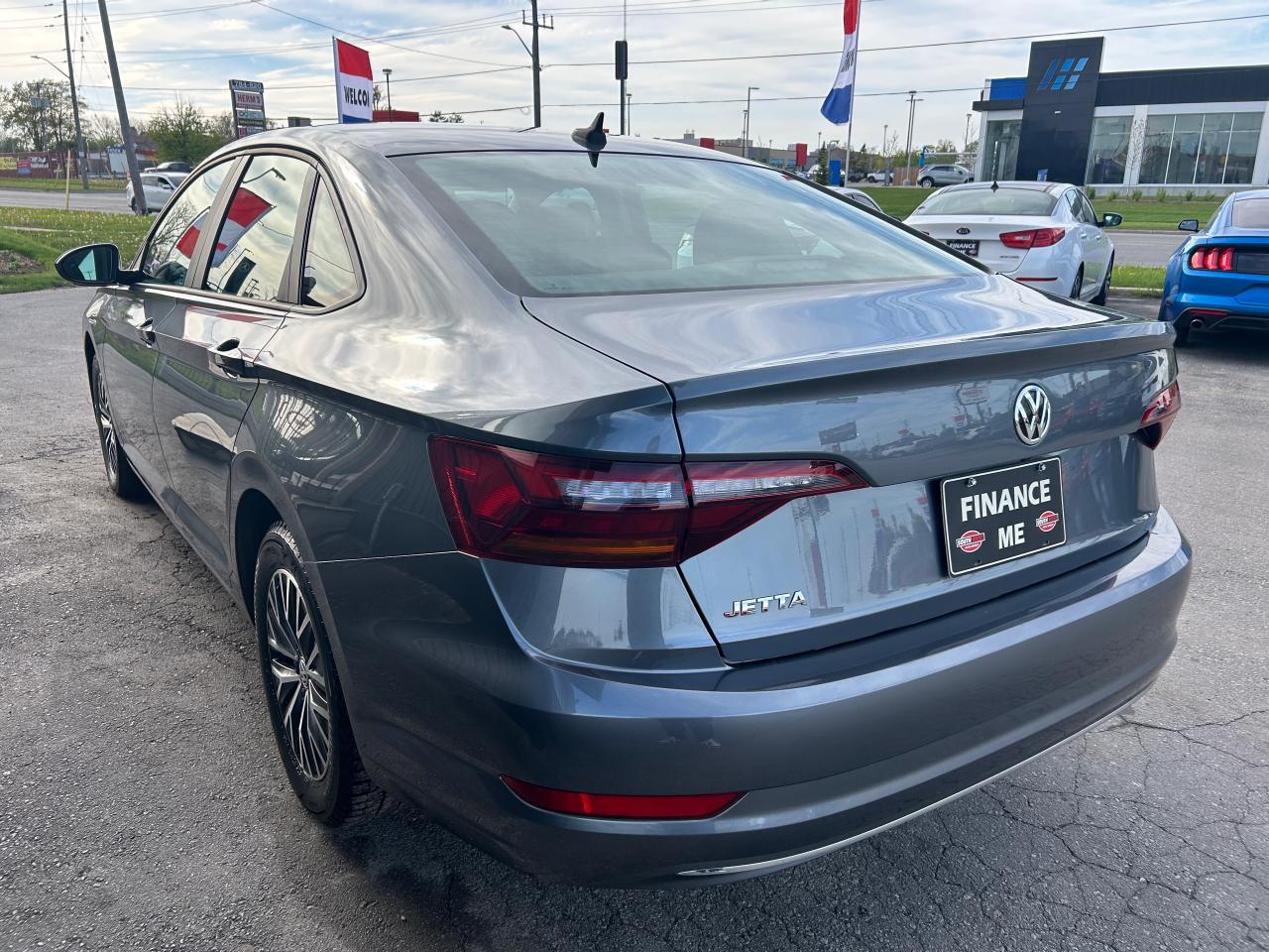 2019 Volkswagen Jetta HIGHLINE Photo4