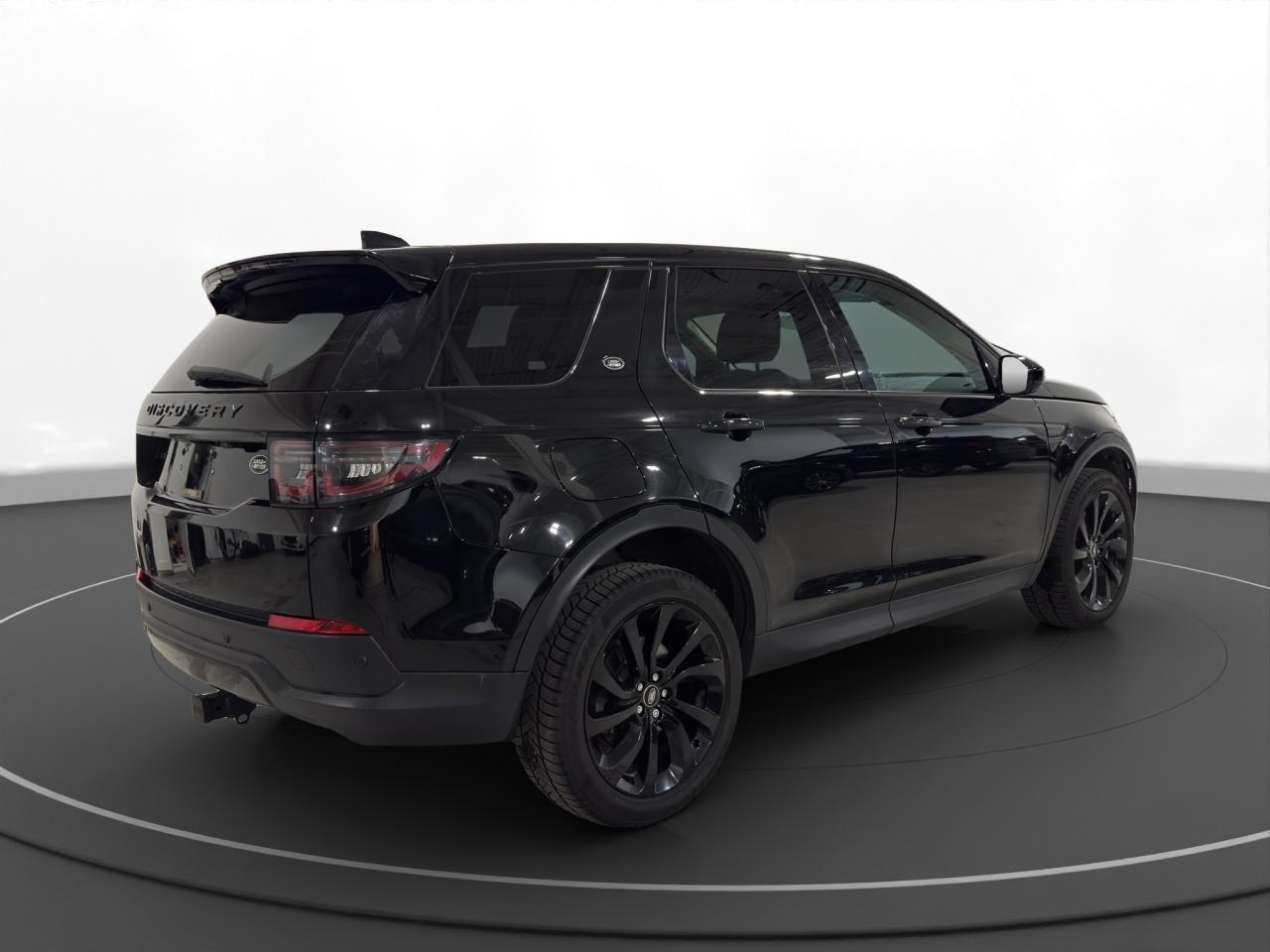 2022 Land Rover Discovery Sport SE - Photo #8