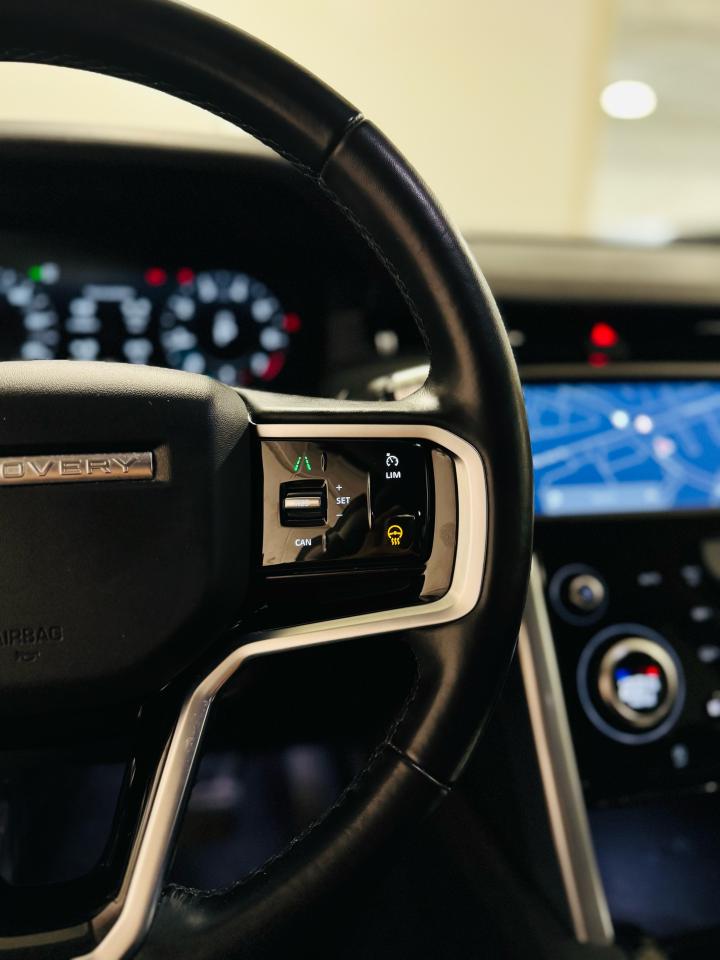 2022 Land Rover Discovery Sport SE - Photo #18