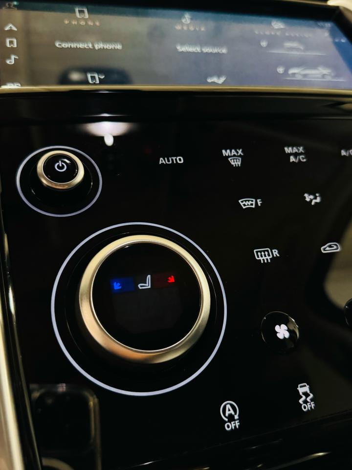 2022 Land Rover Discovery Sport SE - Photo #20