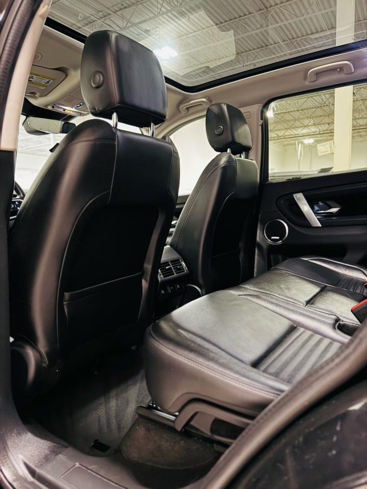 2022 Land Rover Discovery Sport SE - Photo #21