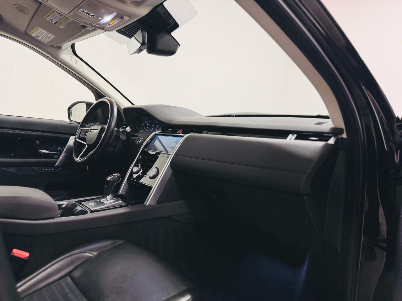 2022 Land Rover Discovery Sport SE - Photo #27