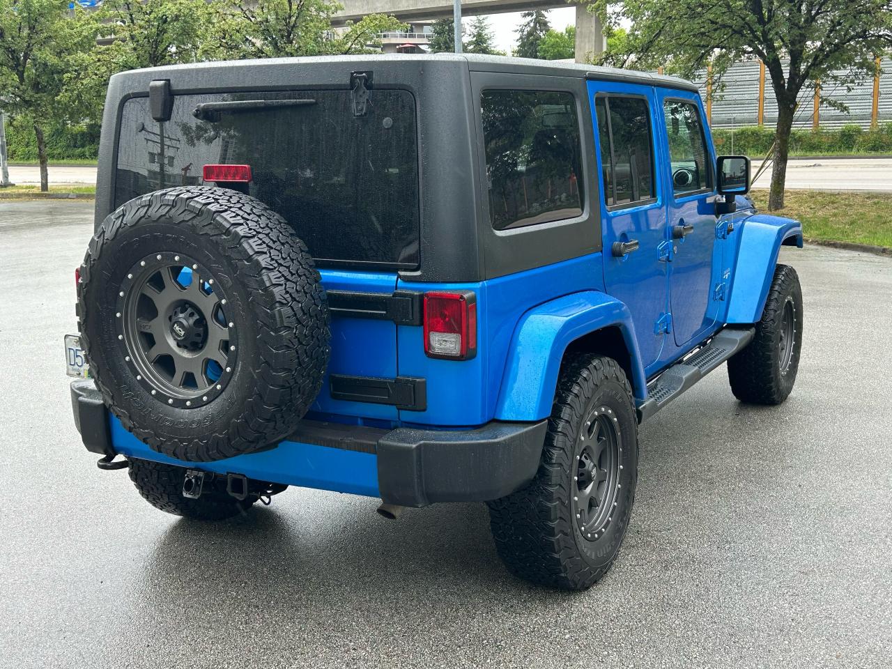 2016 Jeep Wrangler Sahara - Photo #6