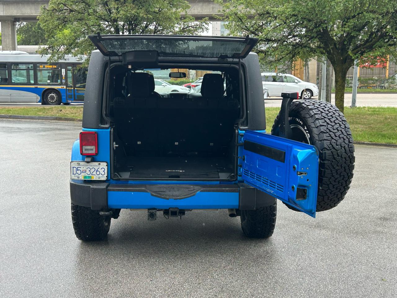 2016 Jeep Wrangler Sahara - Photo #8