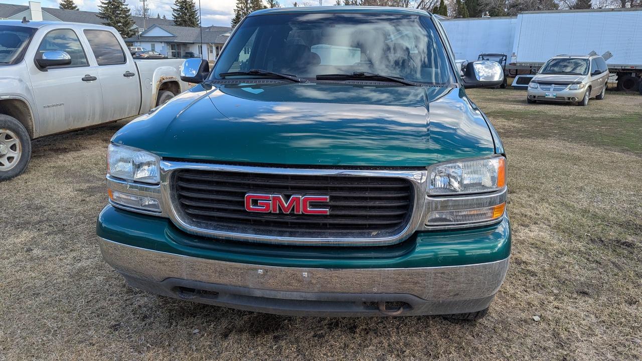 1999 GMC Sierra 1500 SLE 4x4  SAFETIED - Photo #2
