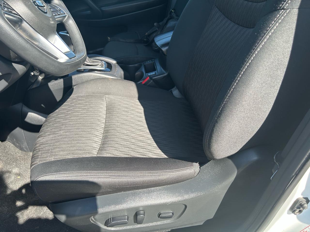 2020 Nissan Rogue S - Photo #7