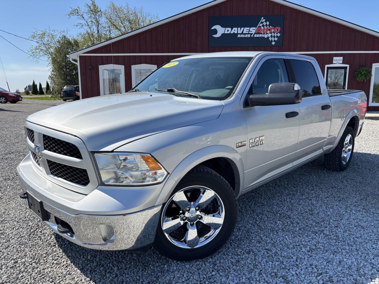 Used 2015 RAM 1500 SLT Crew Cab LWB 4WD One Owner! Serviced Well! for sale in Dunnville, ON