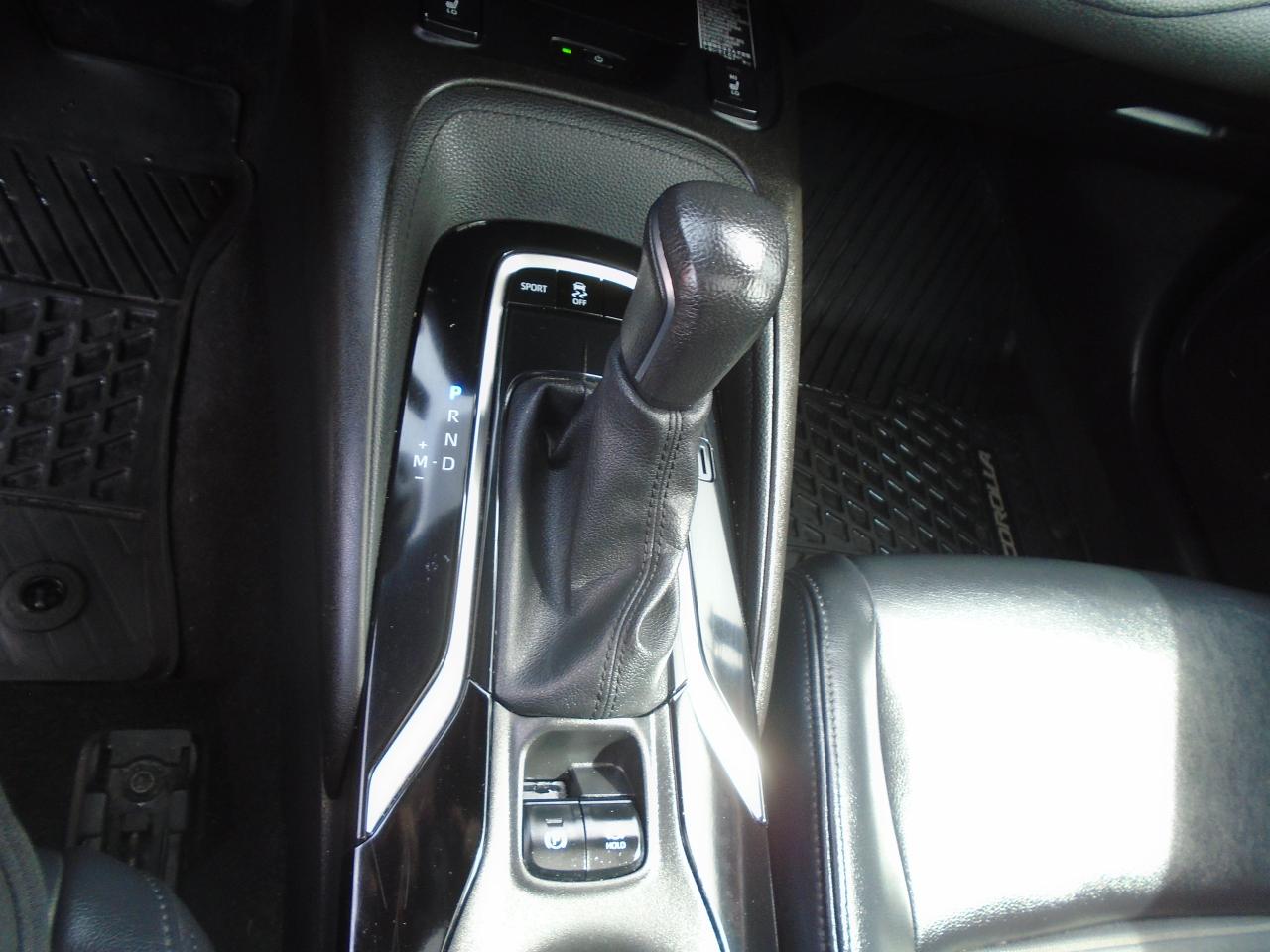 2020 Toyota Corolla XSE / LOADED / NAVI /REAR CAM / KEYLESS/ LEATHER / - Photo #19