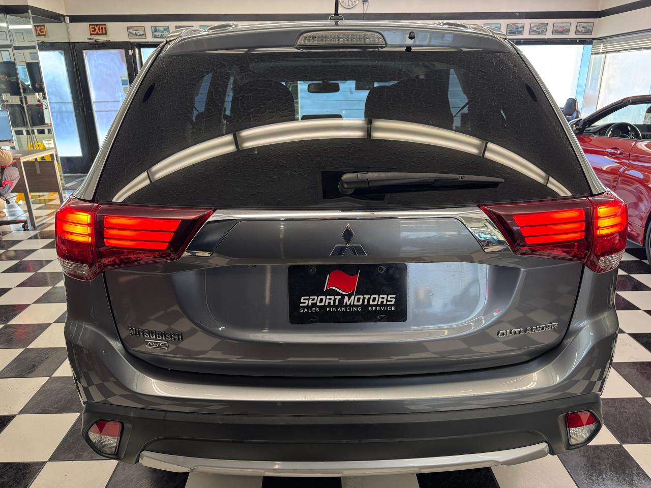 2016 Mitsubishi Outlander EX AWD V6 7 Passenger+sunroof+New Brakes+Tires Photo5