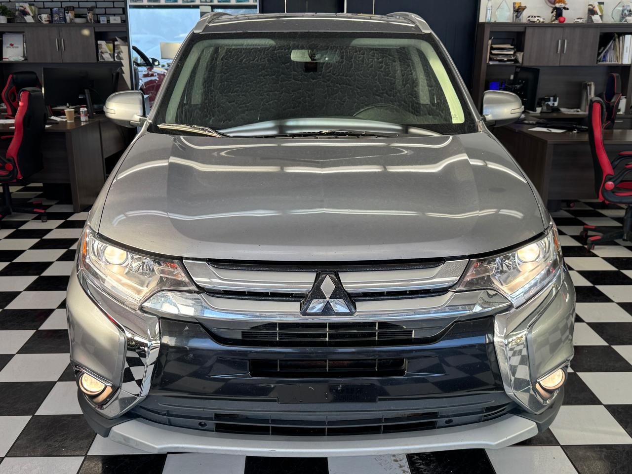 2016 Mitsubishi Outlander EX AWD V6 7 Passenger+sunroof+New Brakes+Tires Photo67