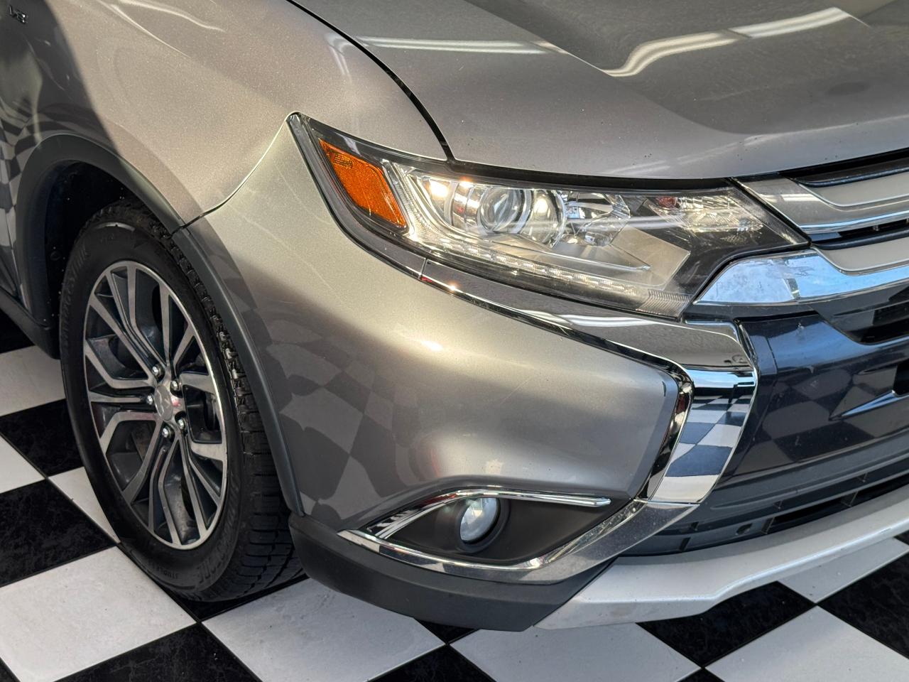 2016 Mitsubishi Outlander EX AWD V6 7 Passenger+sunroof+New Brakes+Tires - Photo #34