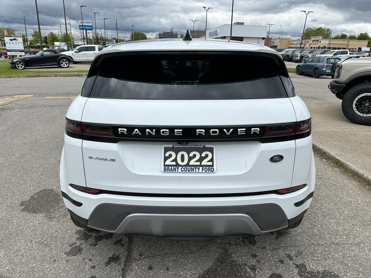 1748274045