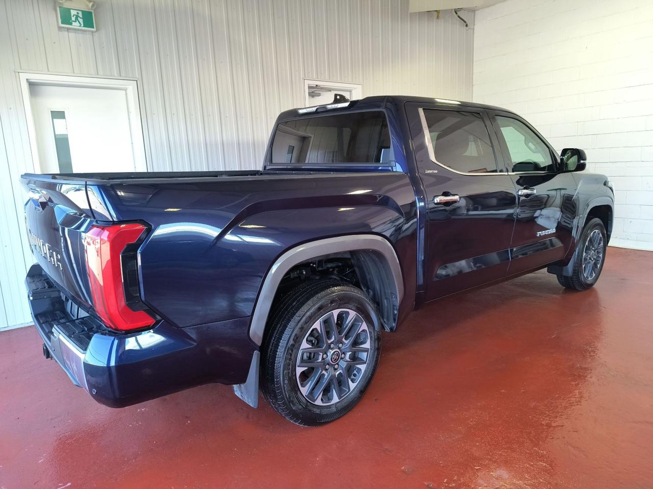 2022 Toyota Tundra Limited  4x4 Photo2