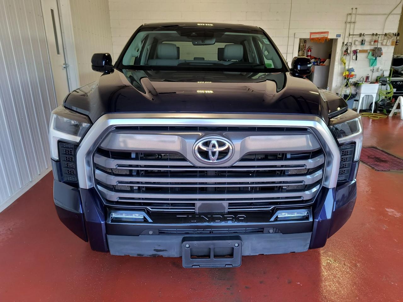 2022 Toyota Tundra Limited  4x4 Photo