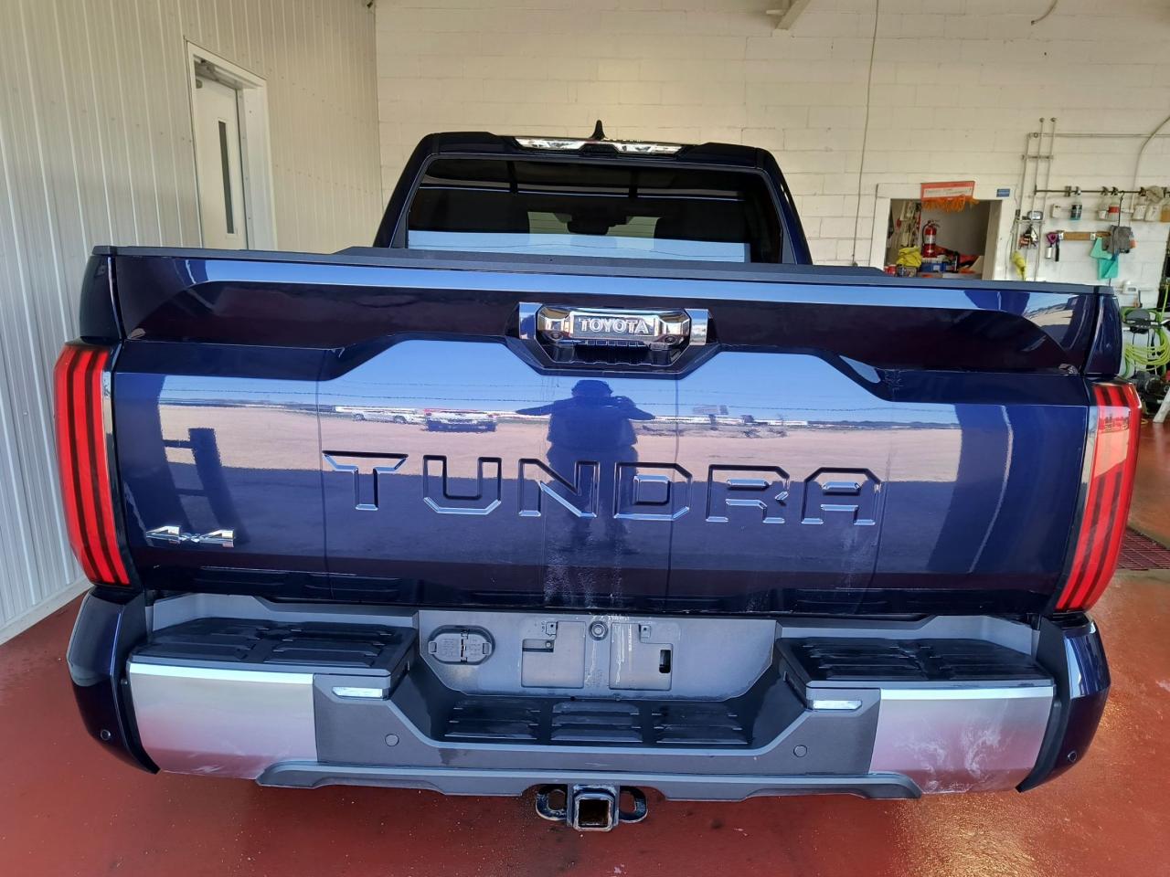2022 Toyota Tundra Limited  4x4 Photo