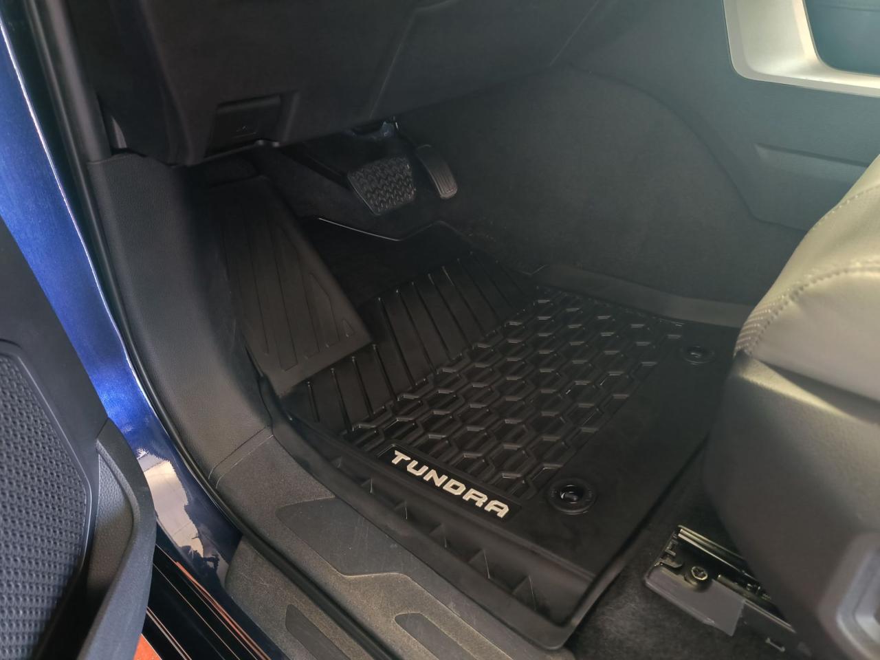 2022 Toyota Tundra Limited  4x4 Photo