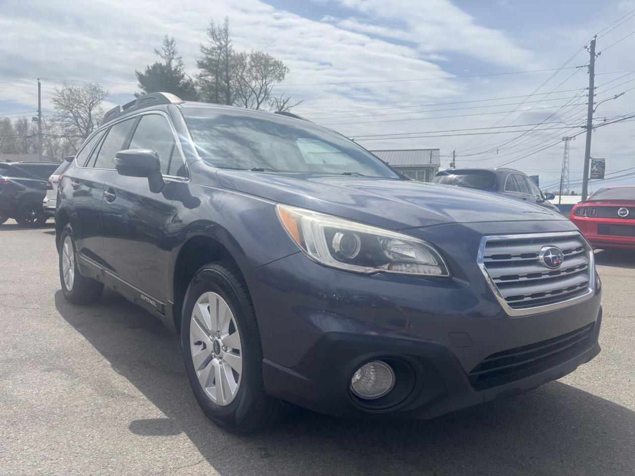 Used 2017 Subaru Outback 2.5i / PREMIUM / POWER SUNROOF / APPLE CARPLAY & ANDROID AUTO / REVERSE CAMERA / HEATED SEATS for sale in Truro, NS