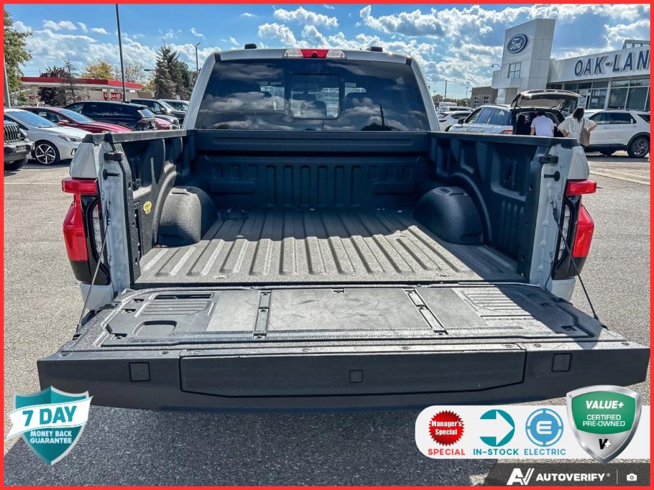 2023 Ford F-150 Lightning Lariat 510A | ACCIDENT FREE | AVALANCHE | BLACK HEATED & Photo