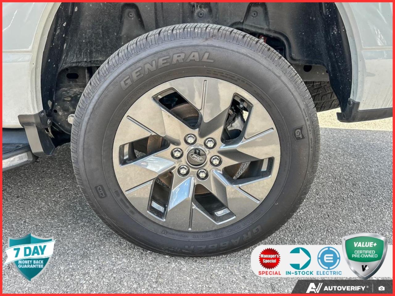 2023 Ford F-150 Lightning Lariat 510A | ACCIDENT FREE | AVALANCHE | BLACK HEATED & Photo