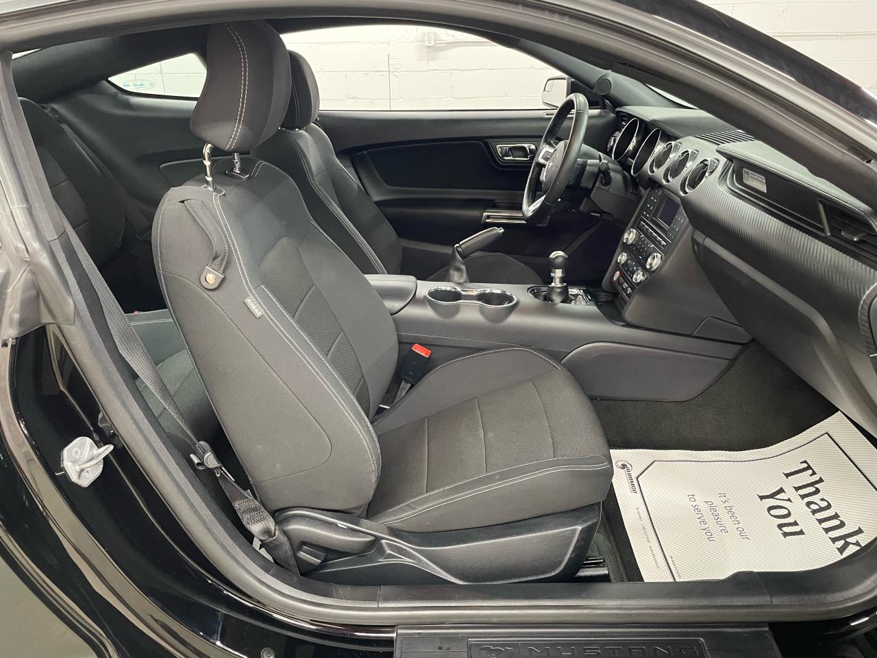 2016 Ford Mustang V6 Photo29