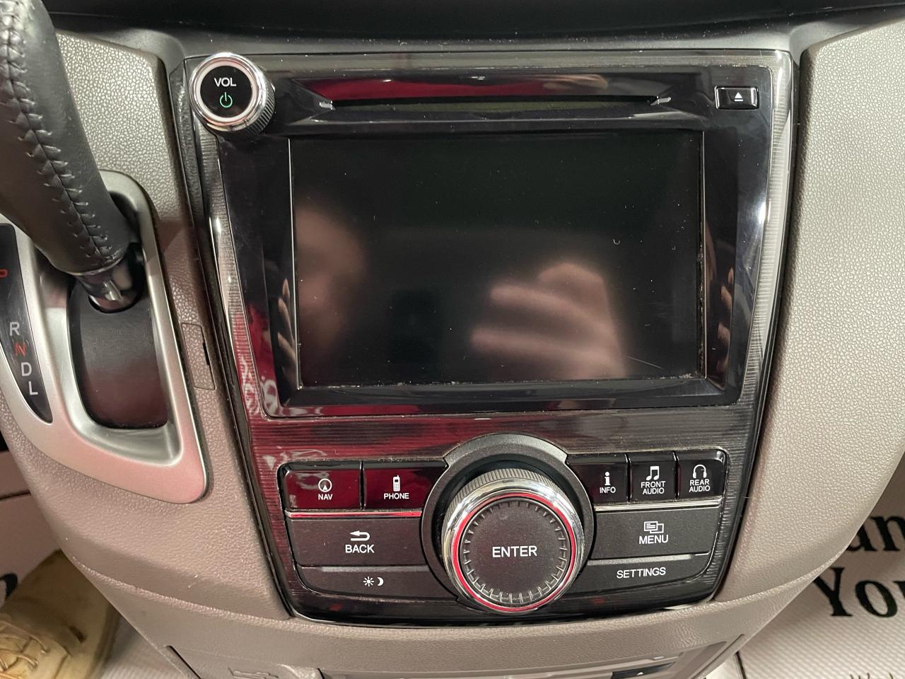 2015 Honda Odyssey Touring w/RES & Navi Photo37