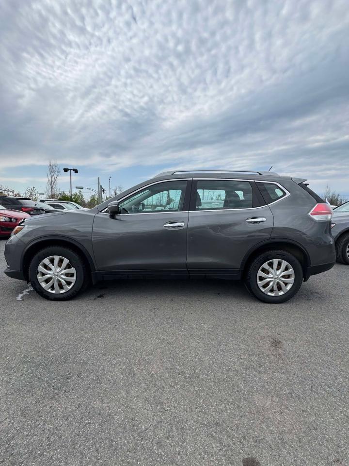 2014 Nissan Rogue S - Photo #4
