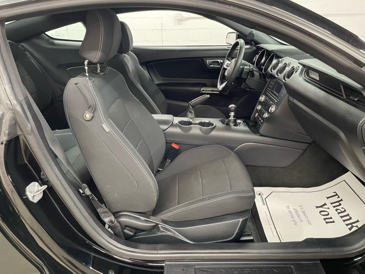 2016 Ford Mustang V6