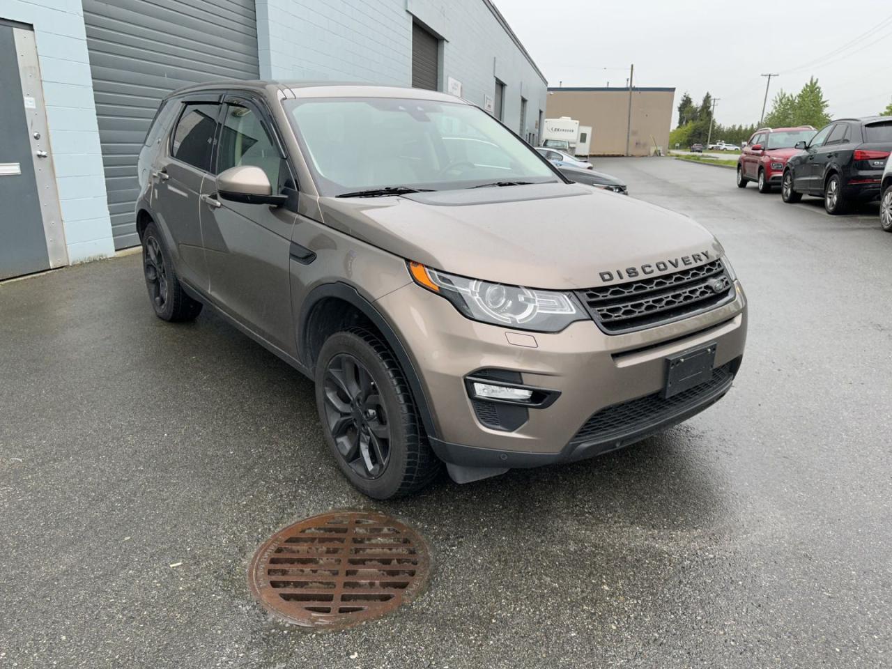 2016 Land Rover Discovery Sport HSE - Photo #5