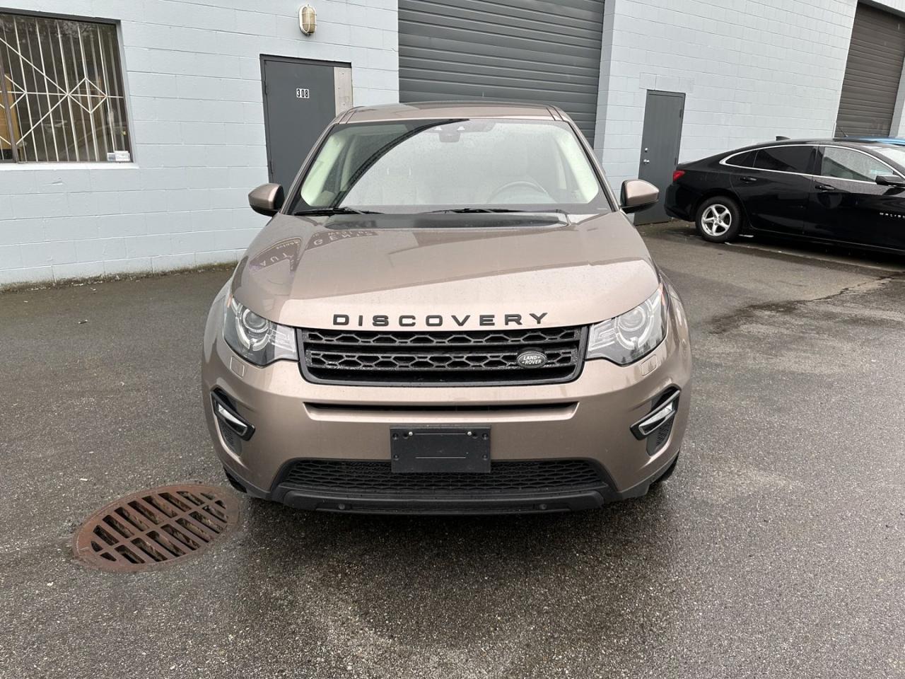 2016 Land Rover Discovery Sport HSE - Photo #4