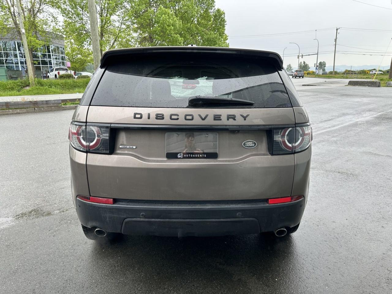 2016 Land Rover Discovery Sport HSE - Photo #7