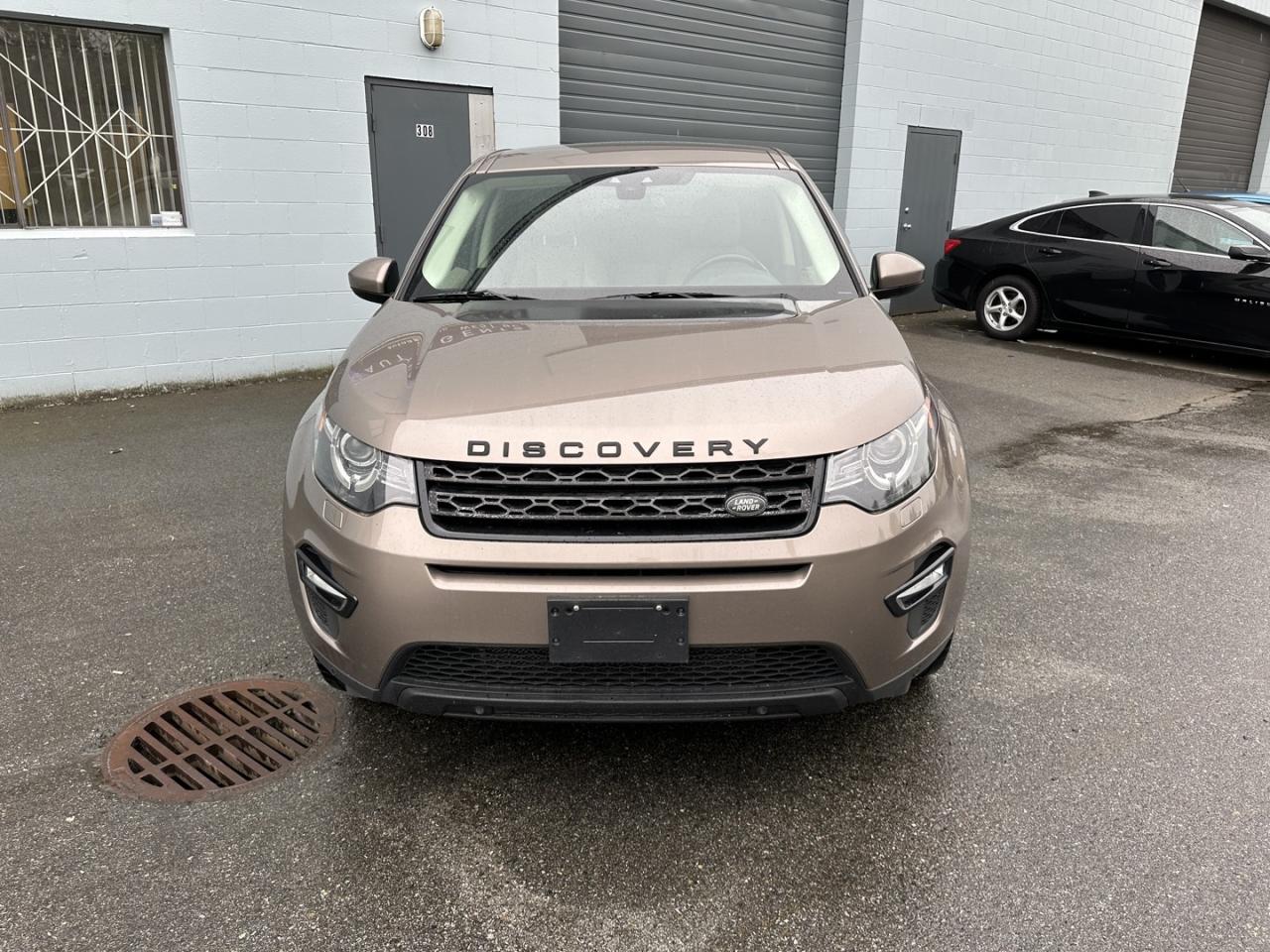 2016 Land Rover Discovery Sport HSE - Photo #4
