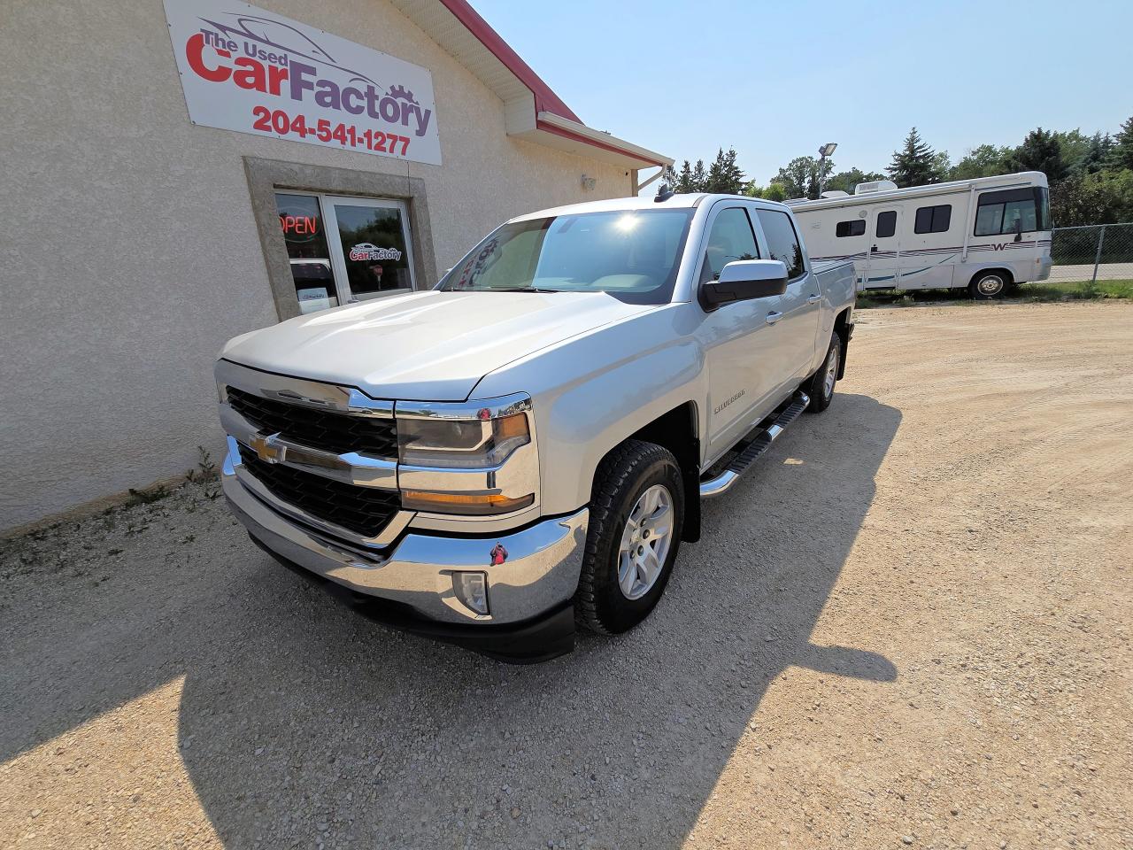 2016 Chevrolet Silverado 1500 LT / Crew Cab/ Heated Seats - Photo #3