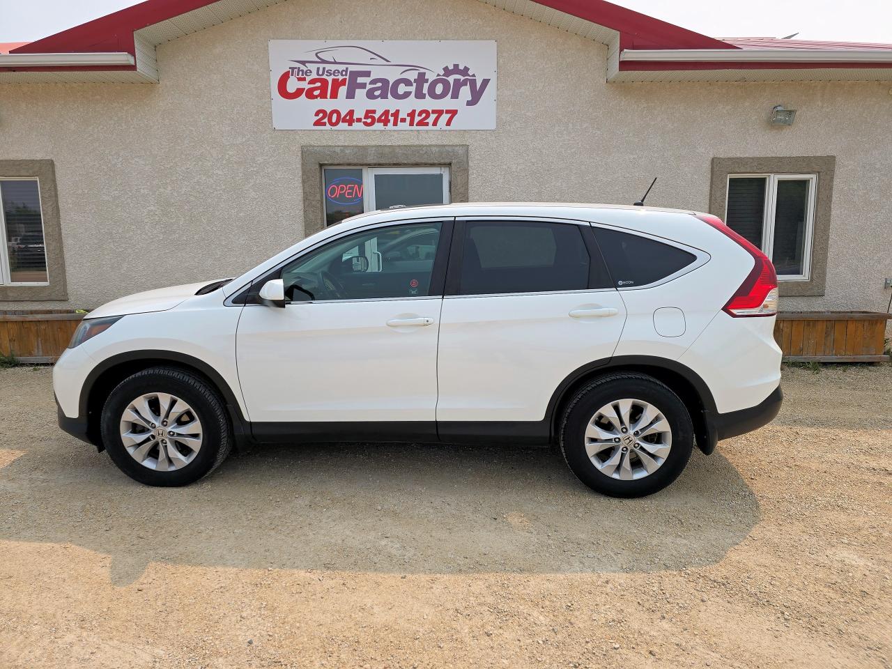 <p>Coming Soon, Accident Free, Local, CRV EX AWD, with a Sunroof, Extremely Low KM, shows very well. New Safety, ready to go to its new home. Air, Tilt, Cruise, Power Windows, Power Door Locks, Power Mirrors, Power Sunroof, Heated Seats, Keyless Entry, and so much more....</p><p>We offer on -the- spot financing; we finance all levels of credit.</p><p>All our vehicles come with a Manitoba safety.</p><p>Proud members of The Manitoba Used Car Dealer Association as well as the Manitoba Chamber of Commerce.</p><p>All payments, and prices, are plus applicable taxes. The Used Car Factorys Dealers permit is #4821</p>